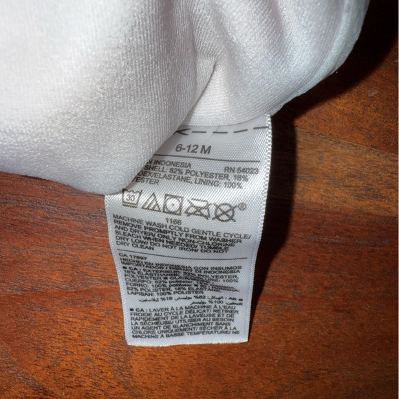 Old Navy 6-12m bikini - Picture 3 of 3